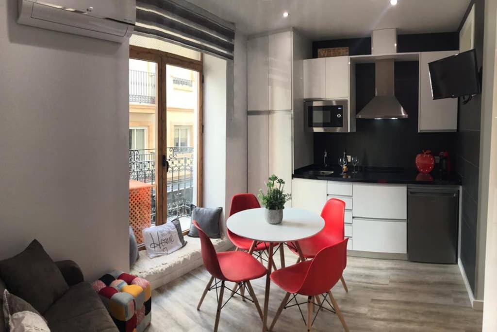 Apartamento De Diseno Centrico A 5 Min De Playa Alicante Kültér fotó