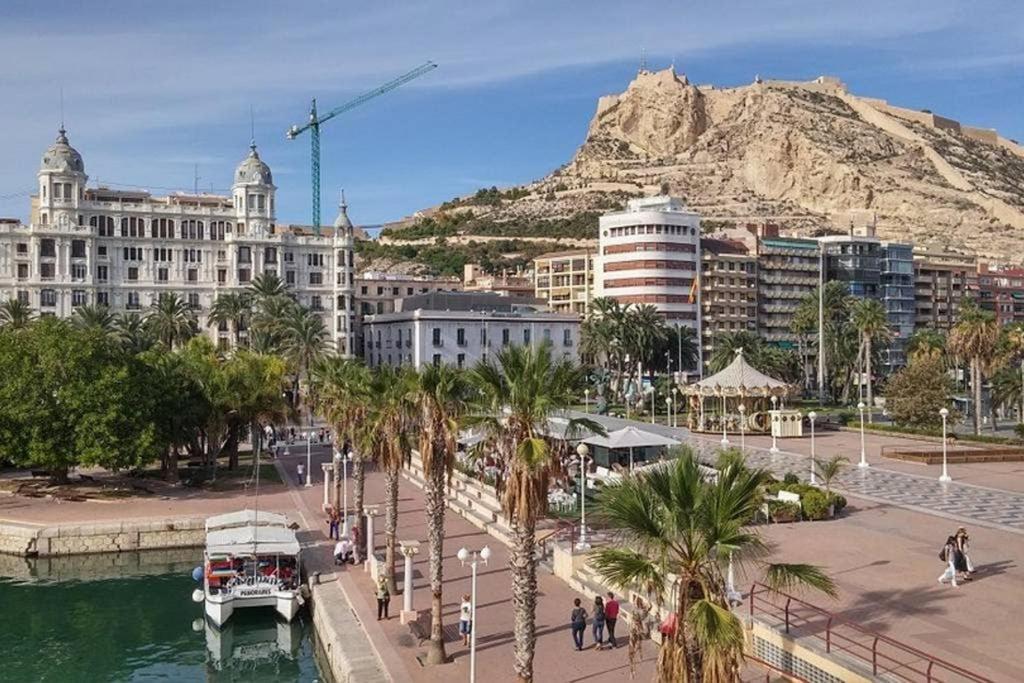 Apartamento De Diseno Centrico A 5 Min De Playa Alicante Kültér fotó