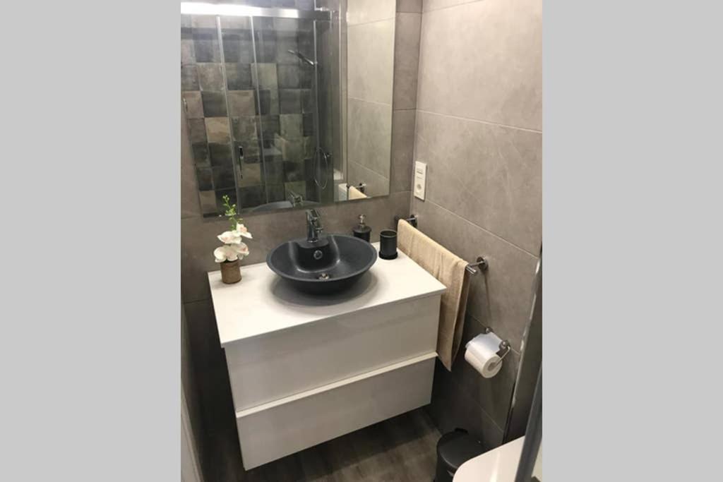 Apartamento De Diseno Centrico A 5 Min De Playa Alicante Kültér fotó